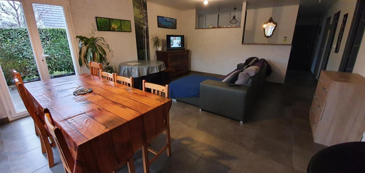 1 Chambre Privative Avec Bureau Et Cuisine Dans Maison 105 M2 Montfaucon Montfaucon  Zewnętrze zdjęcie