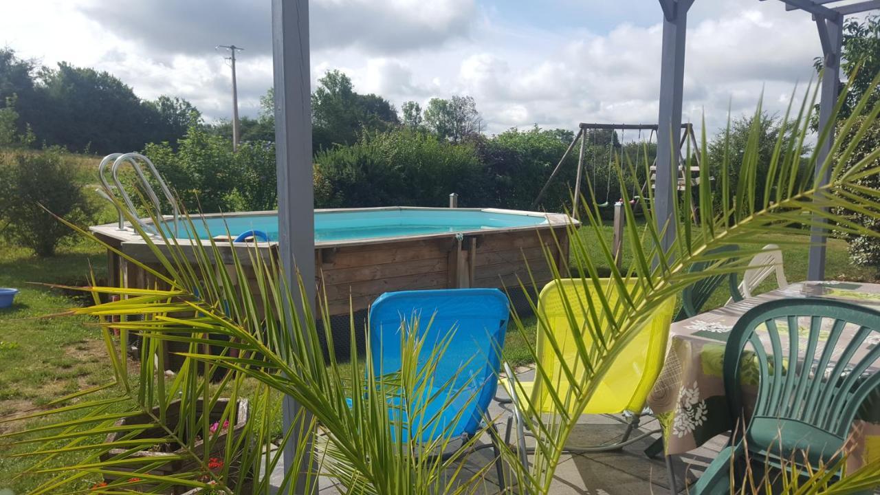 1 Chambre Privative Avec Bureau Et Cuisine Dans Maison 105 M2 Montfaucon Montfaucon  Zewnętrze zdjęcie