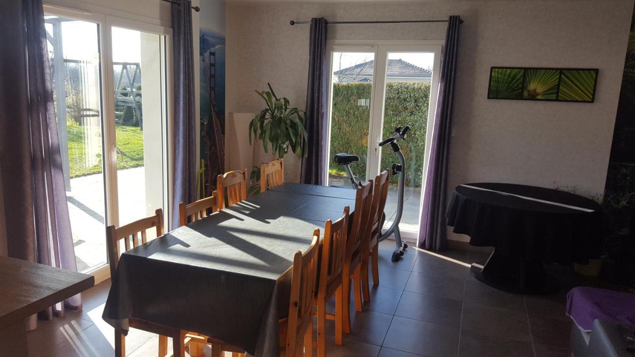 1 Chambre Privative Avec Bureau Et Cuisine Dans Maison 105 M2 Montfaucon Montfaucon  Zewnętrze zdjęcie