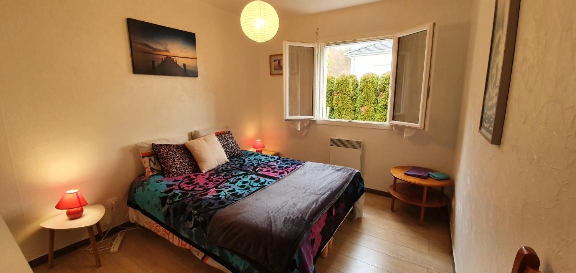 1 Chambre Privative Avec Bureau Et Cuisine Dans Maison 105 M2 Montfaucon Montfaucon  Zewnętrze zdjęcie