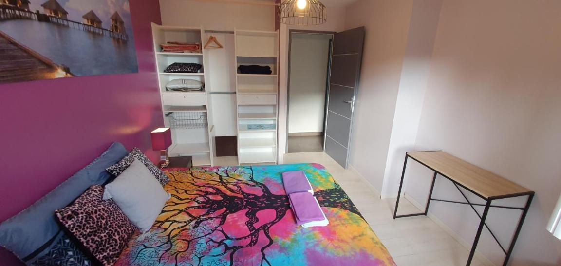 1 Chambre Privative Avec Bureau Et Cuisine Dans Maison 105 M2 Montfaucon Montfaucon  Zewnętrze zdjęcie